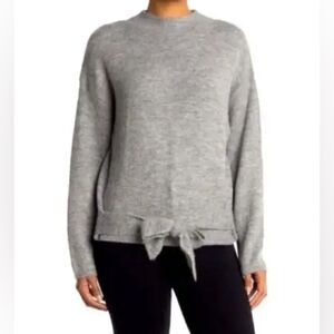 WAYF Luxurious Gray Sweater W Tie Size Medium